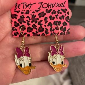 Daisy Duck Earrings Perfect for Disney Attite 🎀 NWT